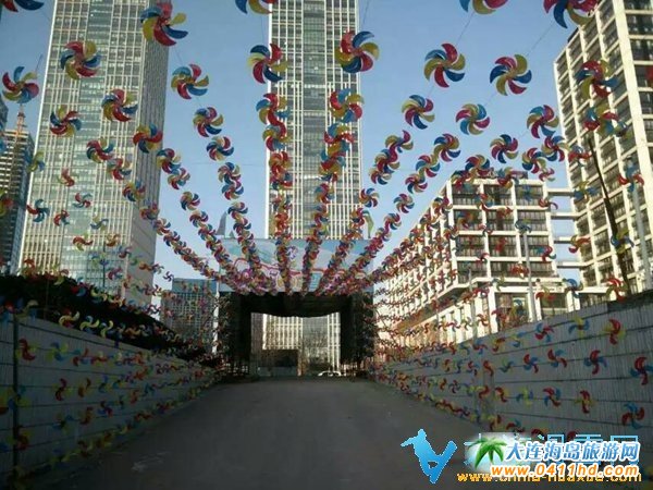 ���B�Ǻ���չ����ѩħ����ͯ��ѩ��